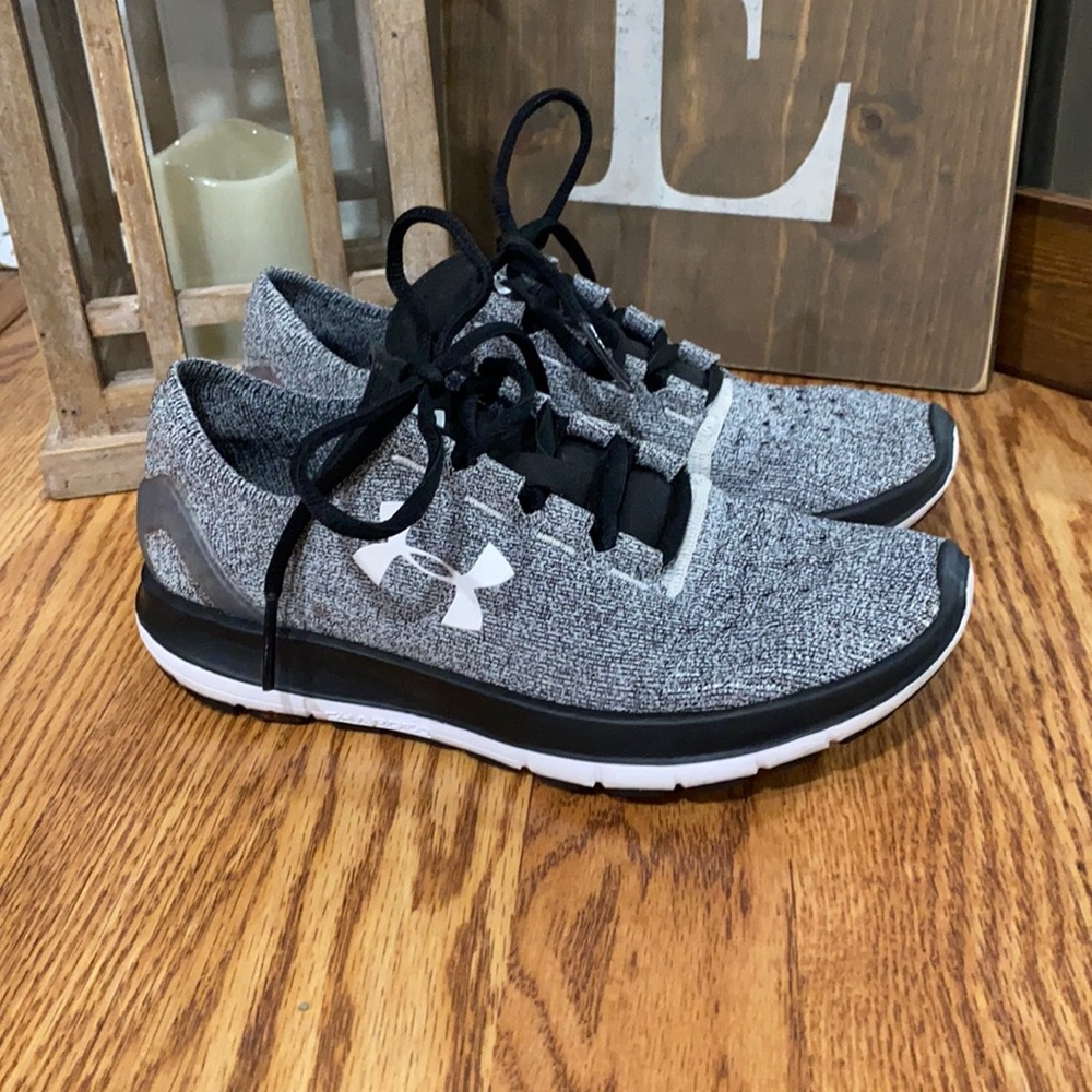 Women’s UA Speedform shoes size 6.5